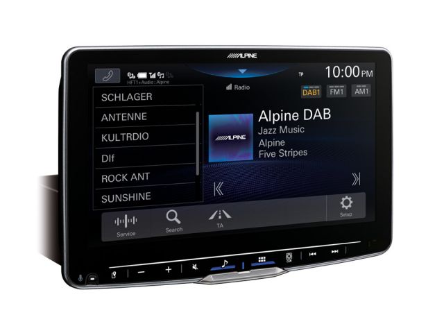 Alpine iLX-F905D - 9 Inch Media Receiver DAB Bluetooth CarPlay/Android Auto