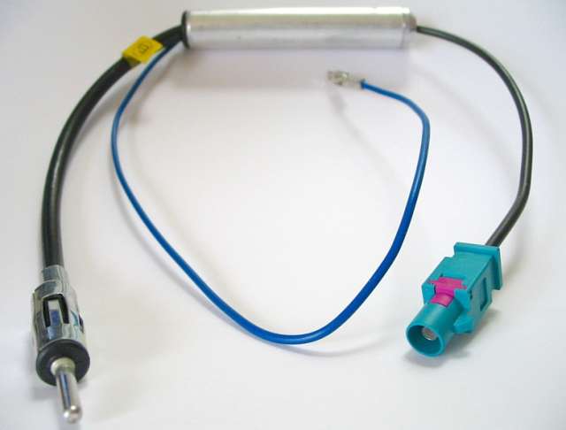 Autoleads PC5-137 - Vauxhall/VW/Audi Aerial Adaptor to DIN