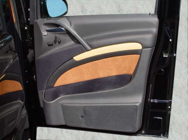 Jehnert Mercedes Viano Custom Speaker Door Build