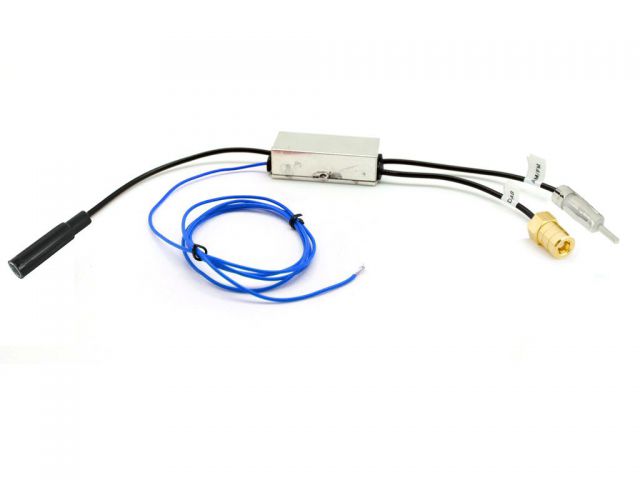 Connects2 CT27AA136 - Radio DAB DAB+ SMB Aerial Antenna DAB Splitter