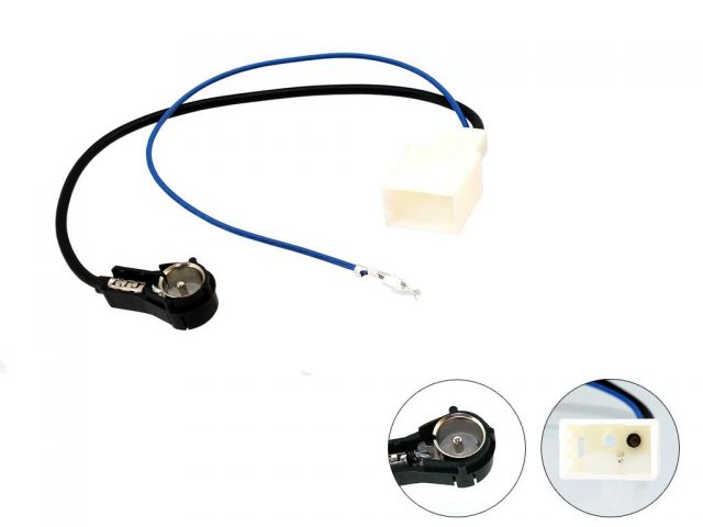 Connects2 CT27AA79 - Toyota Models ISO Aerial Adaptor
