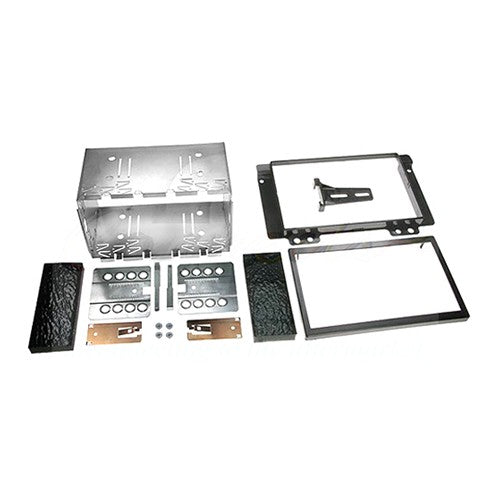 Connects2 CT23LR01 - Land Rover Freelander 2004-2006 Double Din Fascia Kit