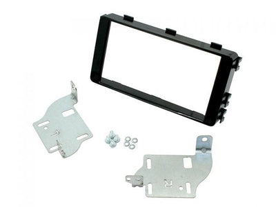 Connects2 CT23MT16 Mitsubishi Outlander 2013> Double Din Fascia Adaptor