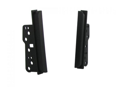 Connects2 CT24TY09 Toyota RAV4 MR2 Celica 2000-2006 Fascia Adaptor