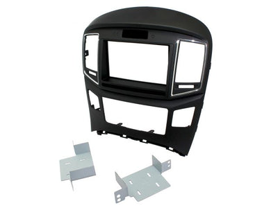 Connects2 CT23HY47 - Hyundai H1 2015> Double Din Fascia Adaptor