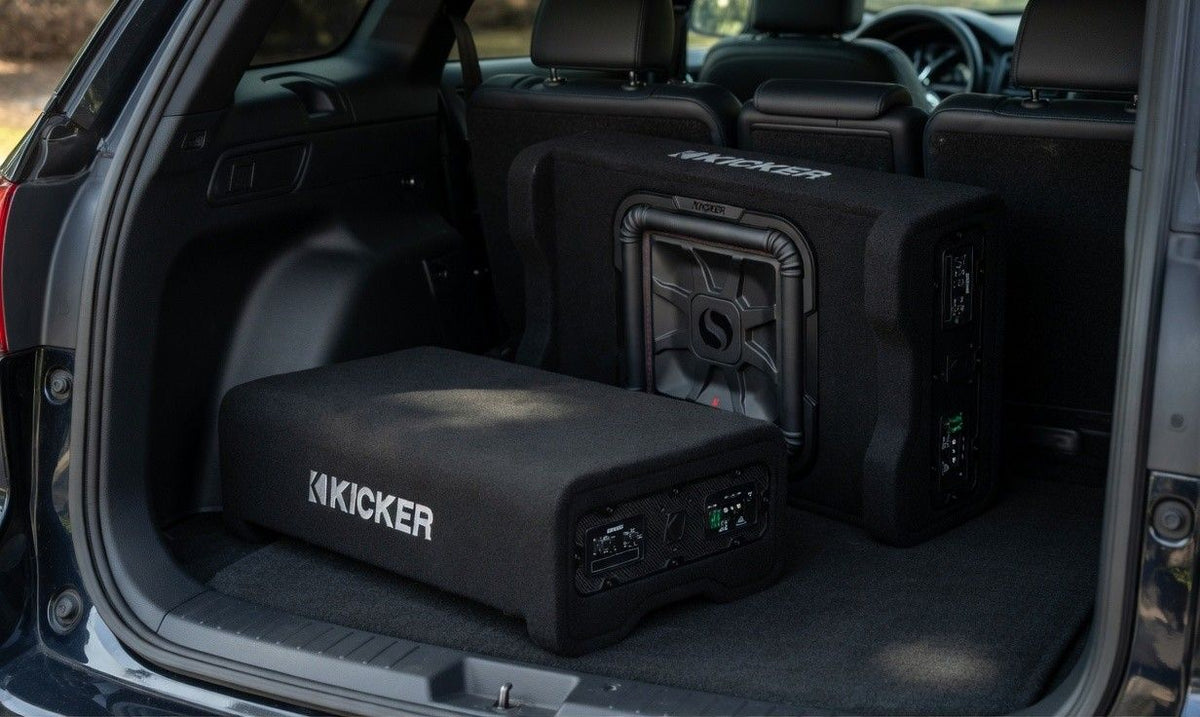 Kicker KA53PL7TDF12 - Powered L7T 12" Down Firing Loaded Enclosure 600w RMS