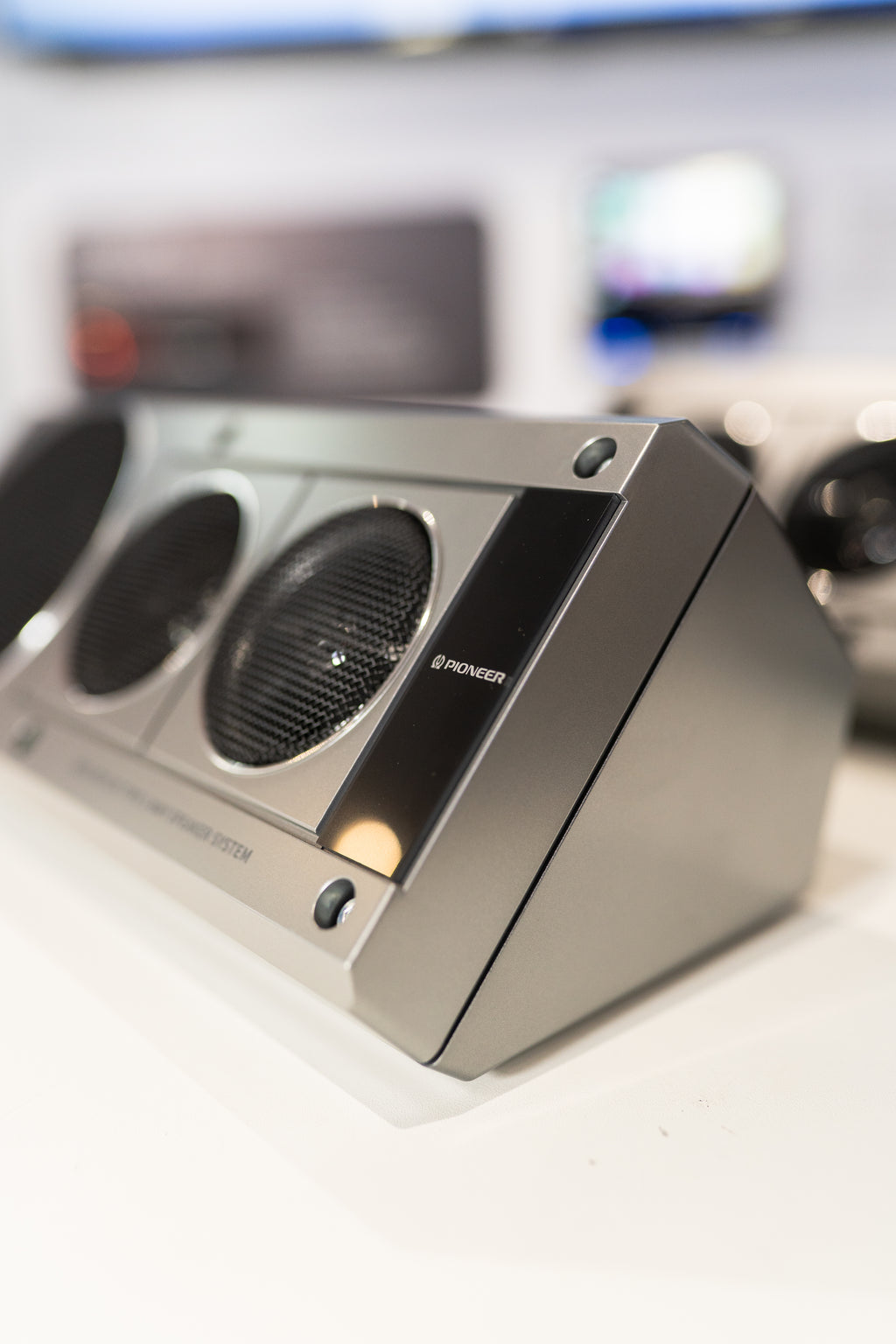 Pioneer TS-X40SXT - Retro 3-Way Bass Reflex Shelf Speaker System 100W