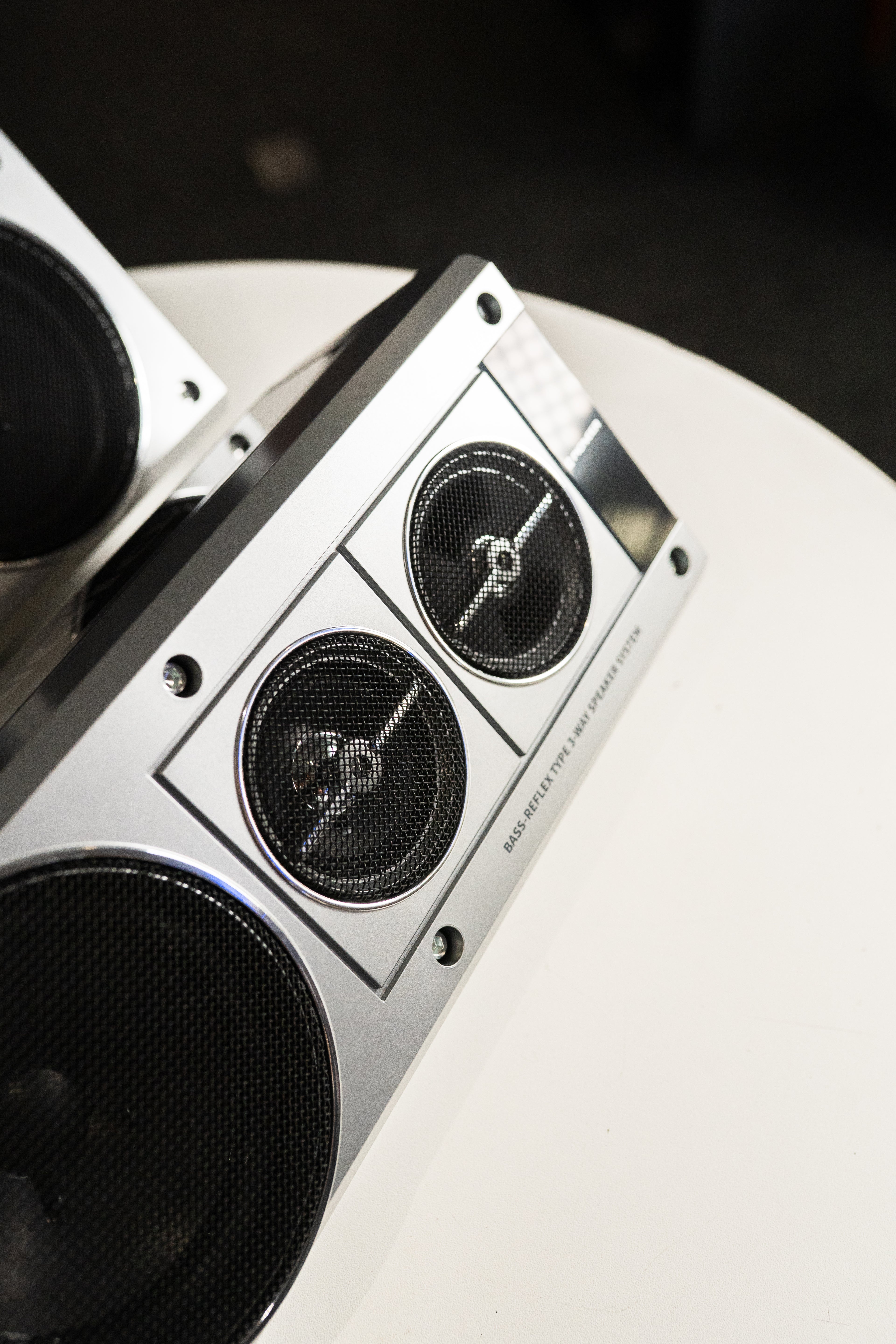Pioneer TS-X40SXT - Retro 3-Way Bass Reflex Shelf Speaker System 100W