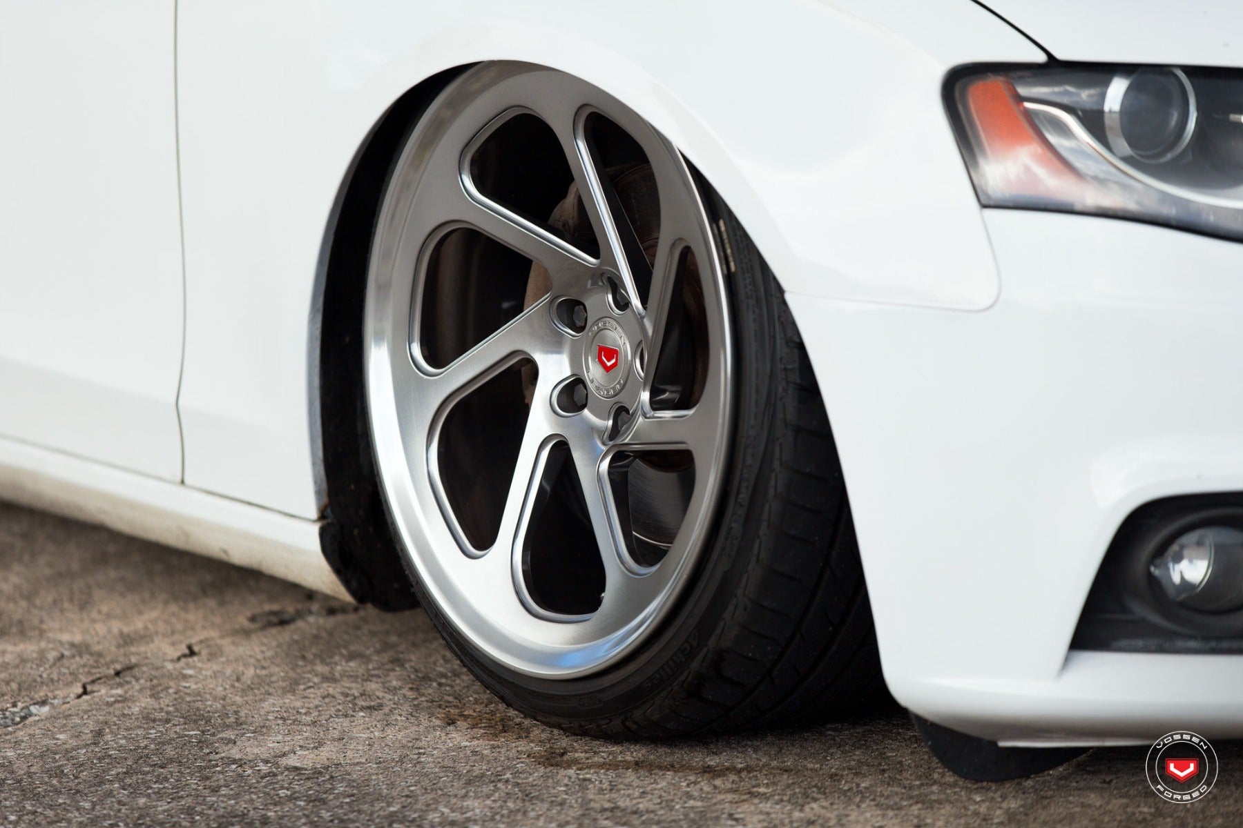 VOSSEN FORGED LC108T MONOBLOCK CUSTOM COLOUR APPLICATIONS