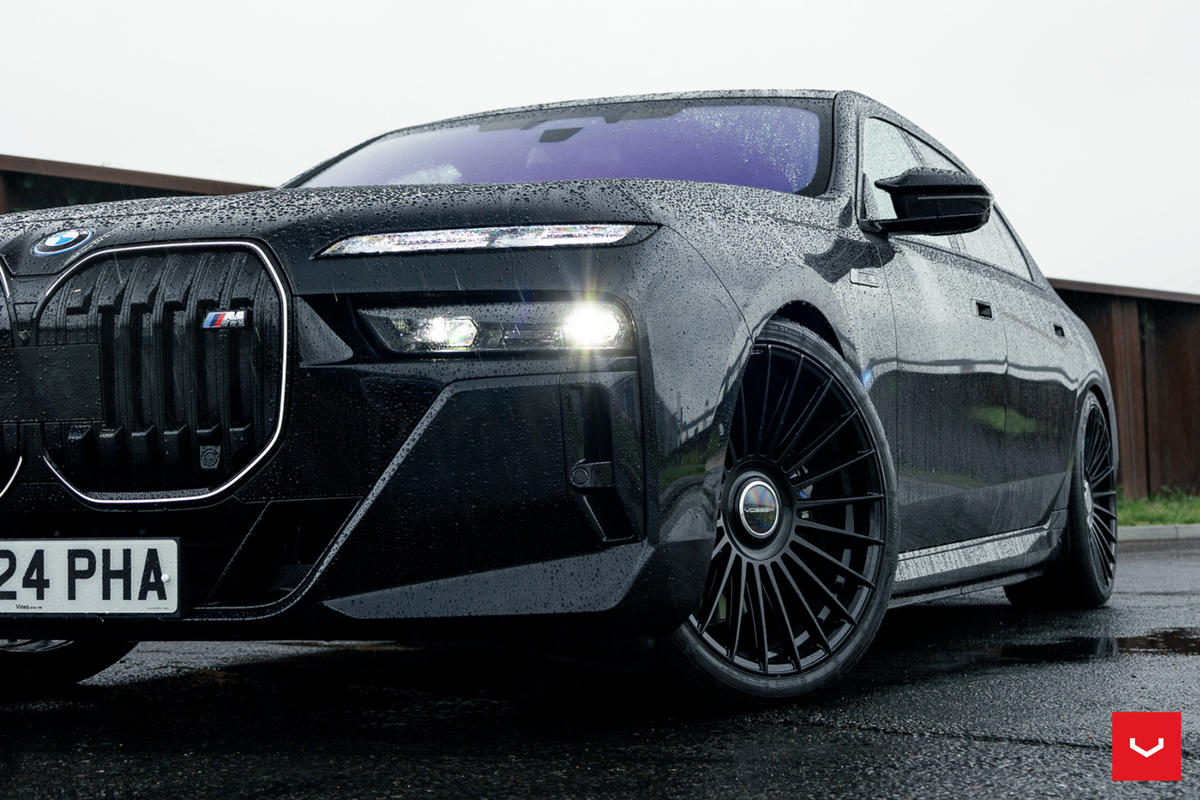 VOSSEN HYBRID FORGED SERIES HF-8 GLOSS BLACK