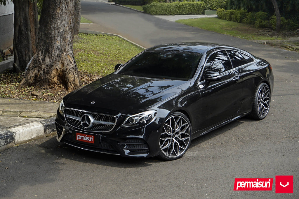 VOSSEN HYBRID FORGED SERIES HF-2 BRUSHED GLOSS BLACK