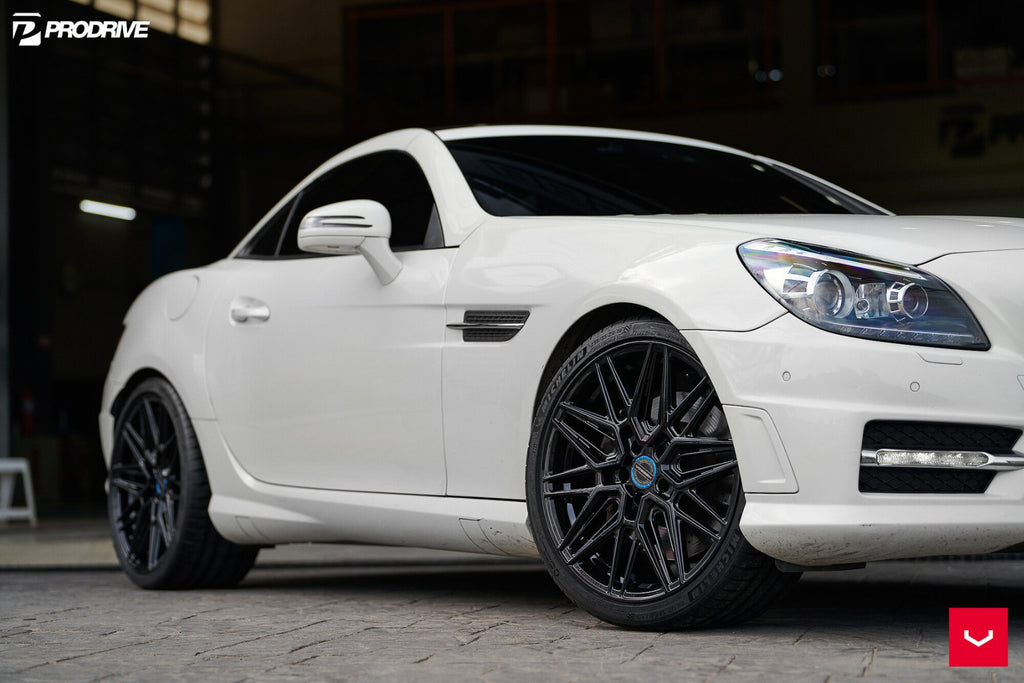 VOSSEN HYBRID FORGED SERIES HF-7 GLOSS BLACK
