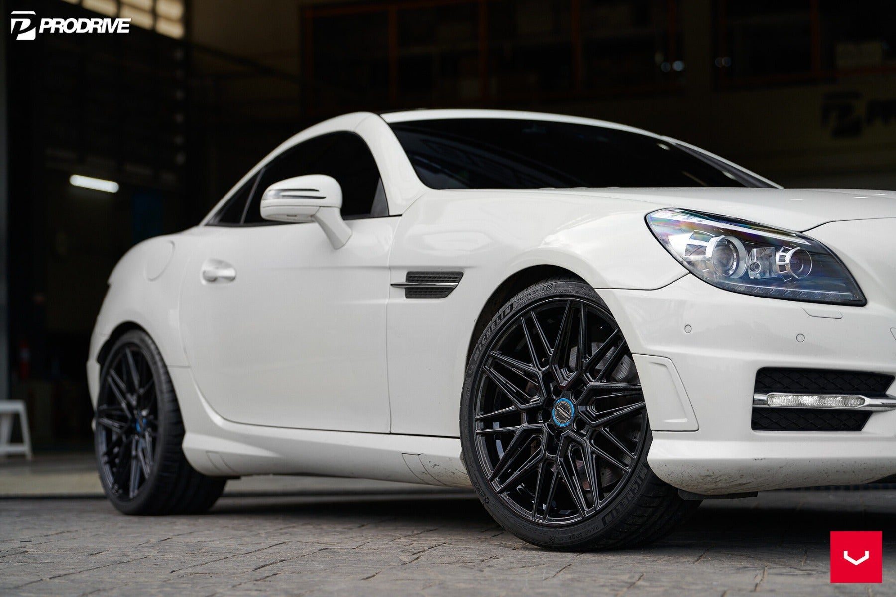 VOSSEN HYBRID FORGED SERIES HF-7 GLOSS BLACK