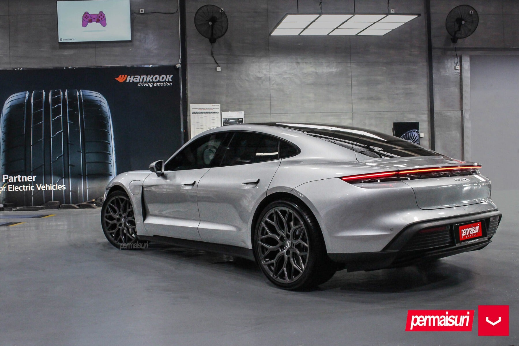 VOSSEN HYBRID FORGED SERIES HF-2 TINTED MATT GUNMETAL