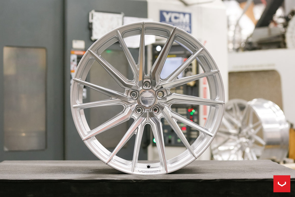 VOSSEN HYBRID FORGED SERIES HF-4T SILVER POLISHED