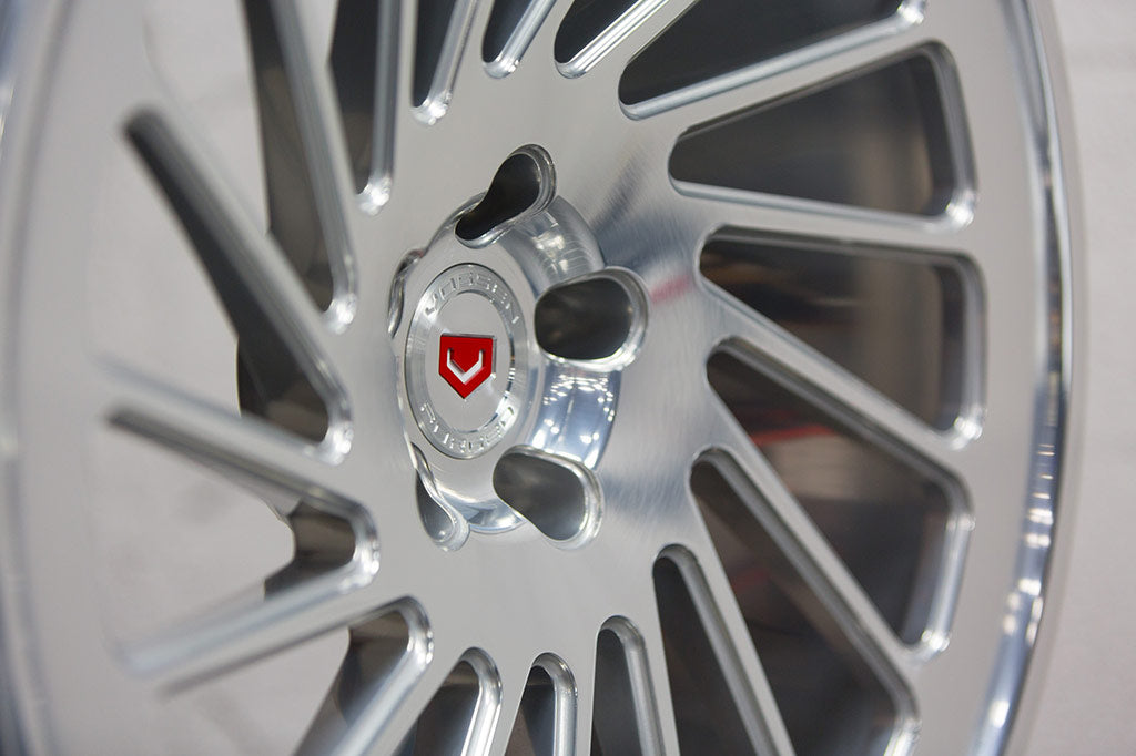 VOSSEN FORGED LC106T MONOBLOCK CUSTOM COLOUR APPLICATIONS