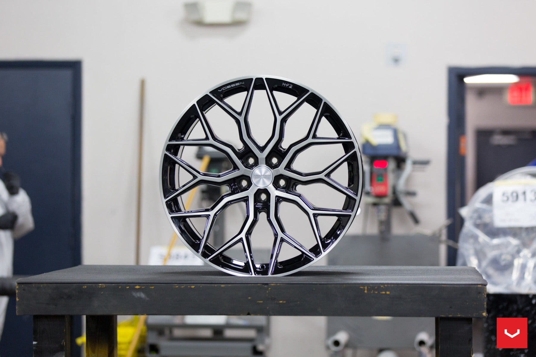 VOSSEN HYBRID FORGED SERIES HF-2 BRUSHED GLOSS BLACK