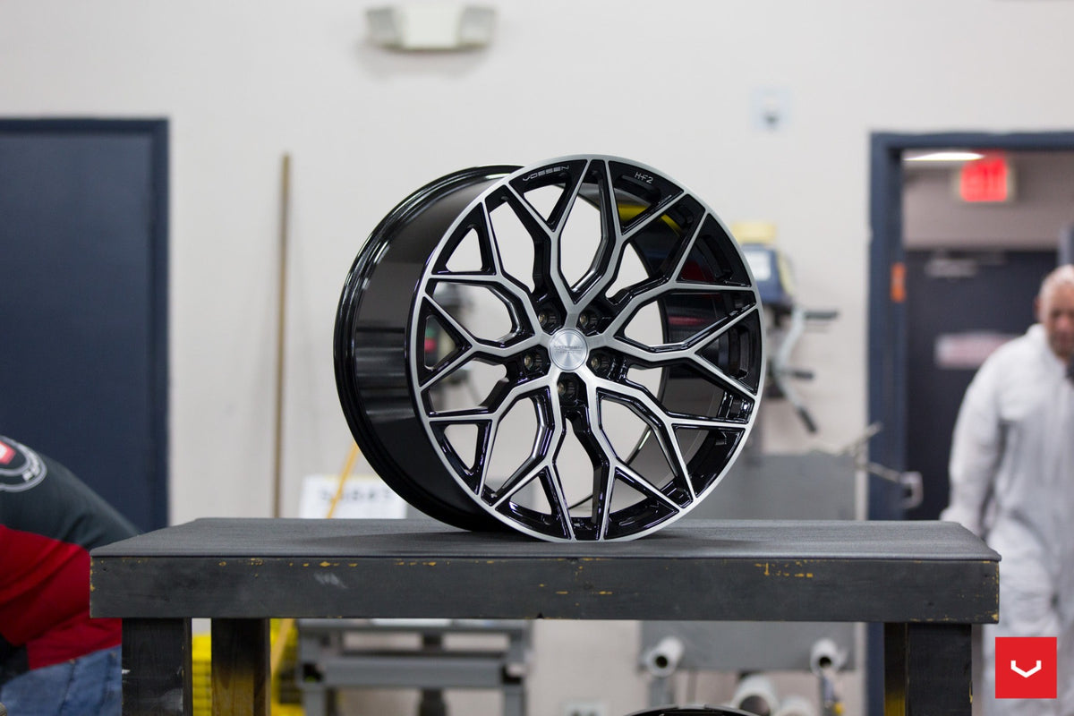 VOSSEN HYBRID FORGED SERIES HF-2 BRUSHED GLOSS BLACK