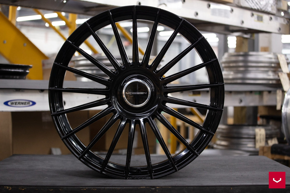 VOSSEN HYBRID FORGED SERIES HF-8 GLOSS BLACK