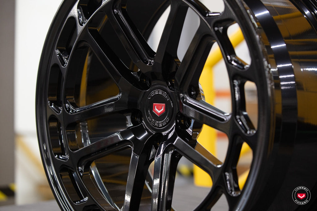 VOSSEN FORGED LC2-C1 MONOBLOCK GLOSS BLACK
